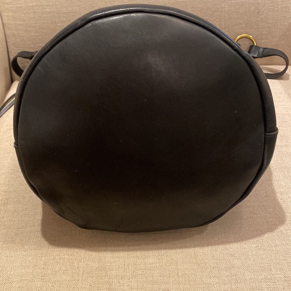 Madewell The Lisbon O ring zip Leather Bucket Bag in thick Black Leather - Picture 6 of 9